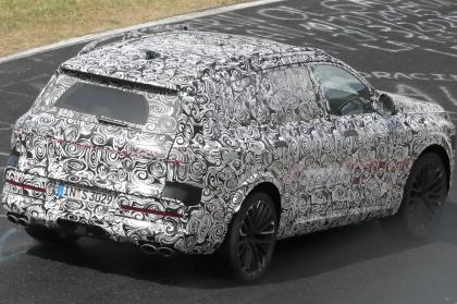 H Audi δοκιμάζει το νέο Q9 στο Nurburgring